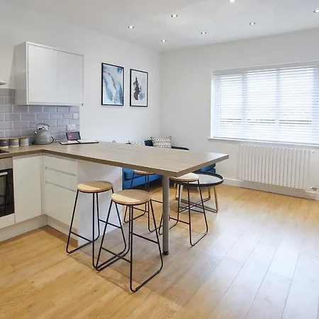 Host & - Routh Walk * 惠特比