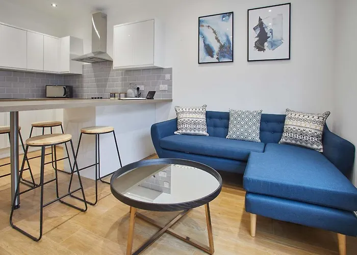 Host & - Routh Walk * Whitby