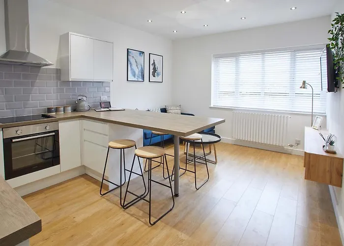 Host & - Routh Walk * ウィットビー